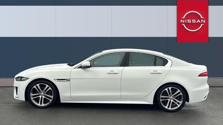 Jaguar XE 2.0 D200 R-Dynamic SE 4dr Auto Diesel Saloon